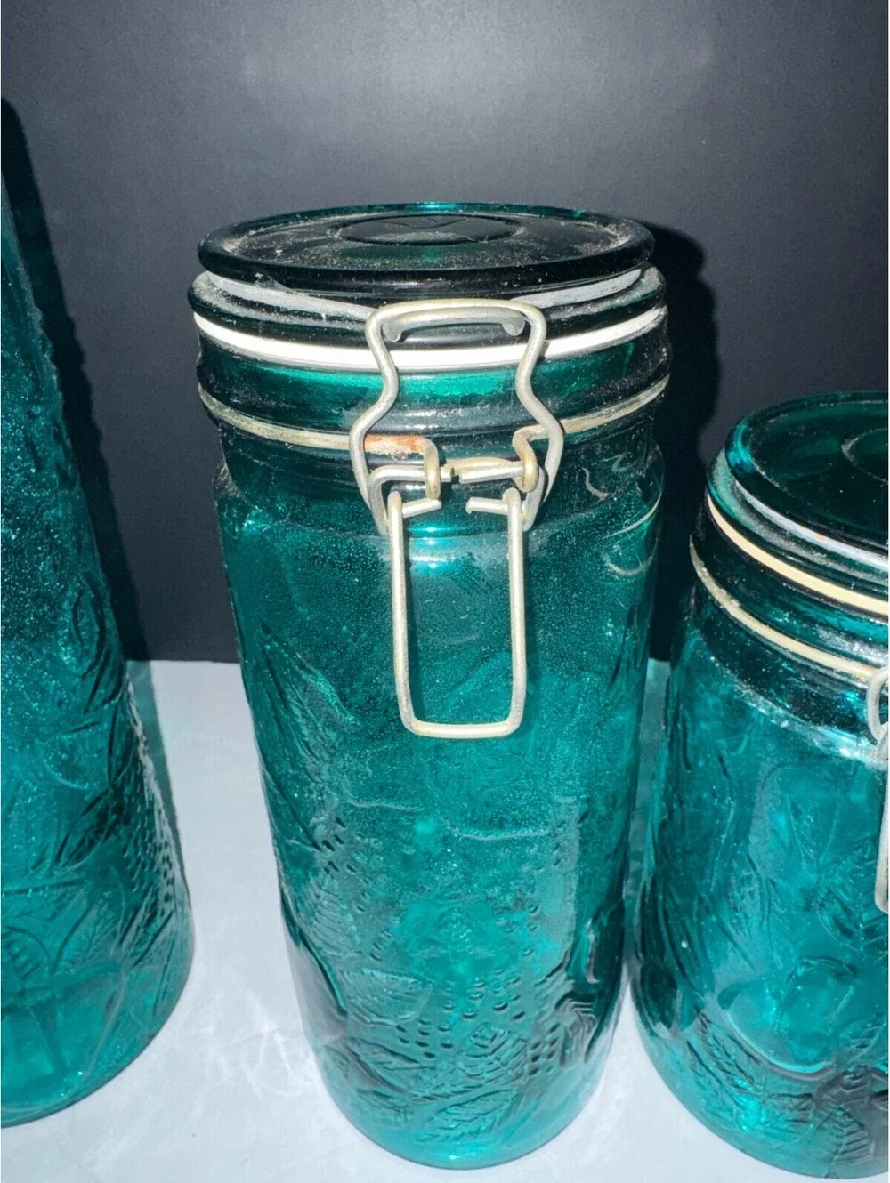 Vtg Mcm Emerald Green Fruit, Grape Design Glass Canister Set Wire Bail Lids 3pc